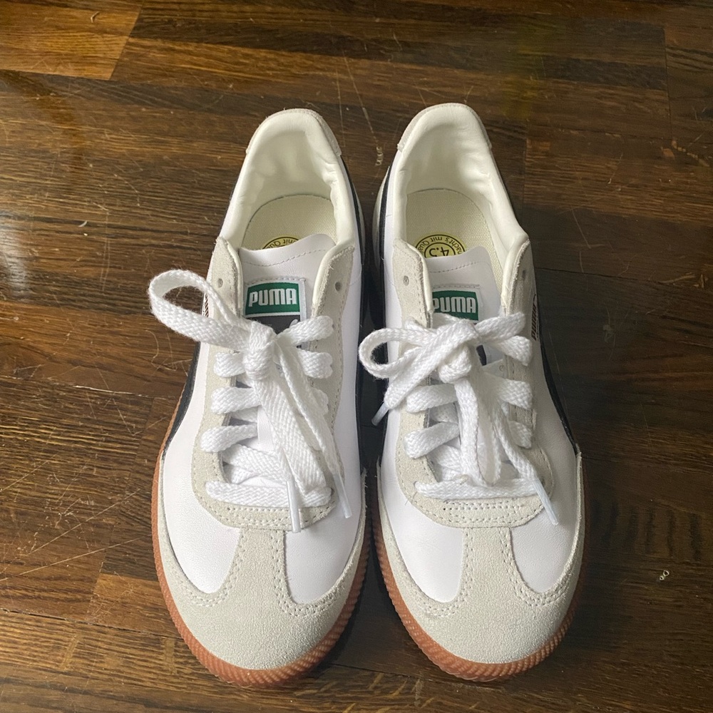Puma Super Liga Men’s 5.5 / Women’s 6.5